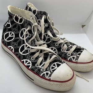 Vintage Y2K peace sign Converse All Star high tops